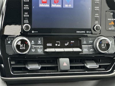 2022 Toyota Highlander Hybrid XLE