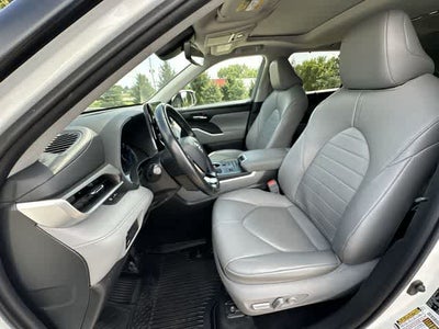 2020 Toyota Highlander Hybrid XLE