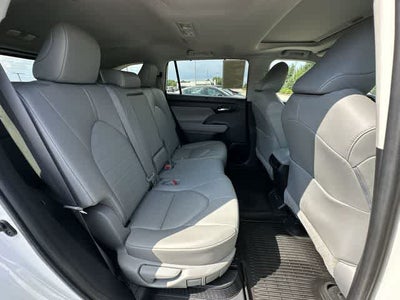 2020 Toyota Highlander Hybrid XLE