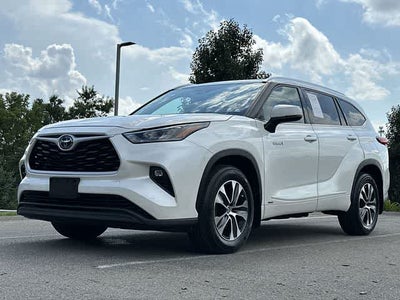 2020 Toyota Highlander Hybrid XLE