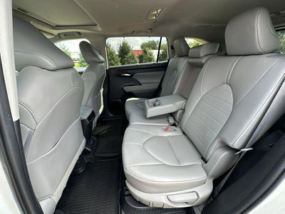 2020 Toyota Highlander Hybrid XLE