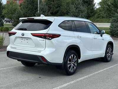 2020 Toyota Highlander Hybrid XLE