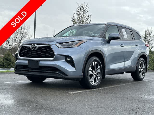 2022 Toyota Highlander XLE