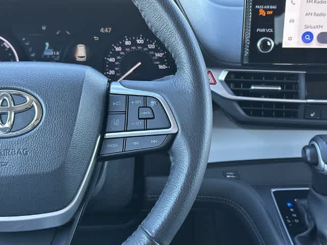 2025 Toyota Sienna XLE