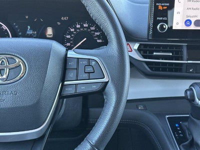 2025 Toyota Sienna XLE