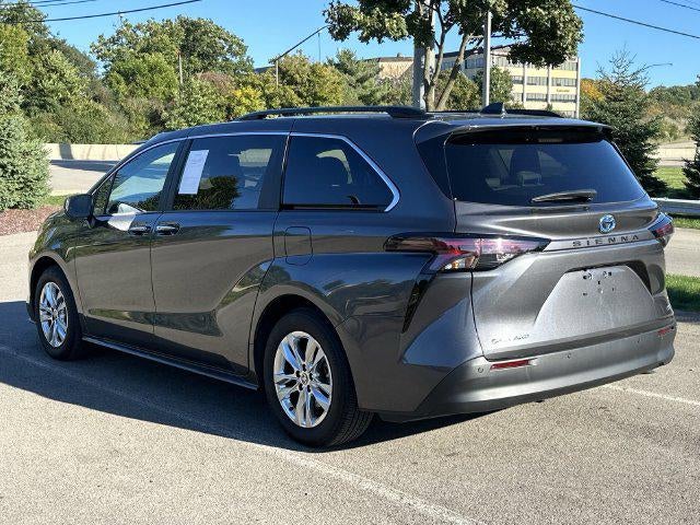 2025 Toyota Sienna XLE