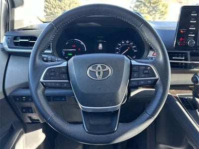 2021 Toyota Sienna XLE