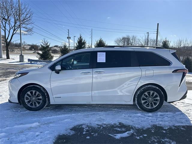 2021 Toyota Sienna XLE
