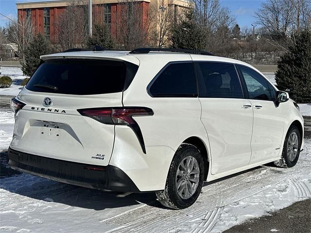 2021 Toyota Sienna XLE