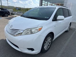 2017 Toyota Sienna LE