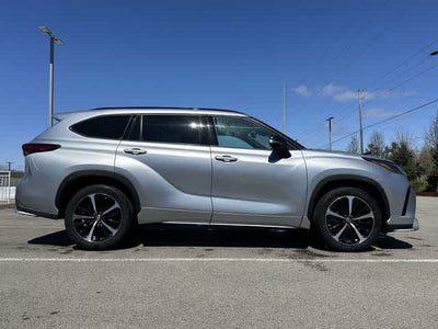 2022 Toyota Highlander XSE