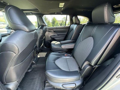 2022 Toyota Highlander XSE