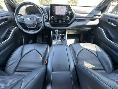 2022 Toyota Highlander XSE