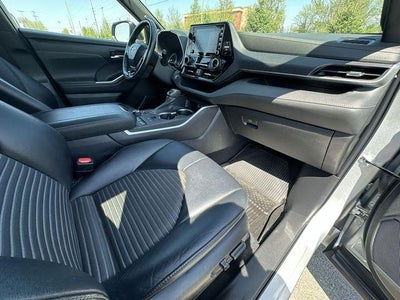 2022 Toyota Highlander XSE