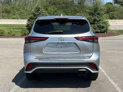 2022 Toyota Highlander XSE
