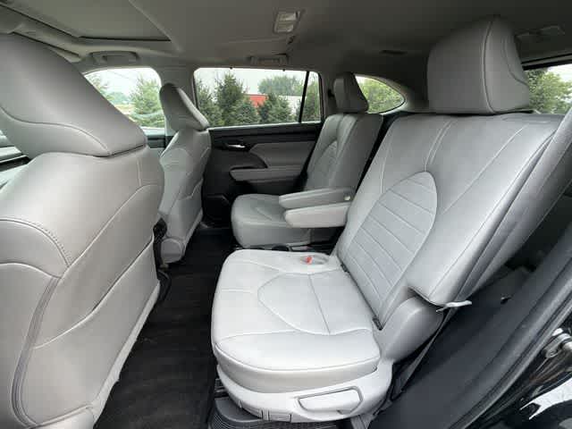 2023 Toyota Highlander Hybrid XLE