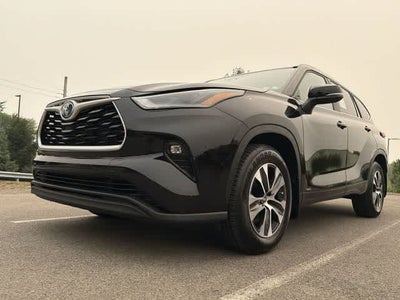 2023 Toyota Highlander Hybrid XLE