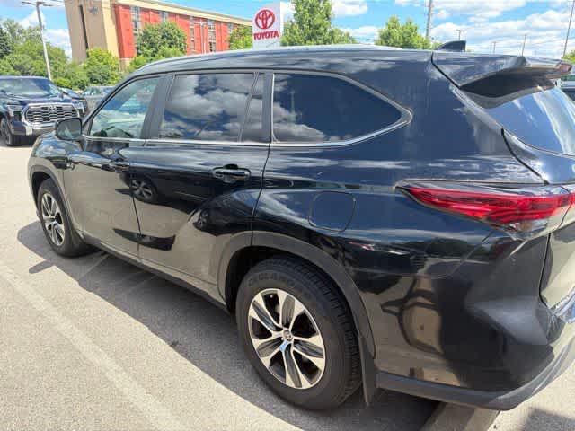 2023 Toyota Highlander Hybrid XLE