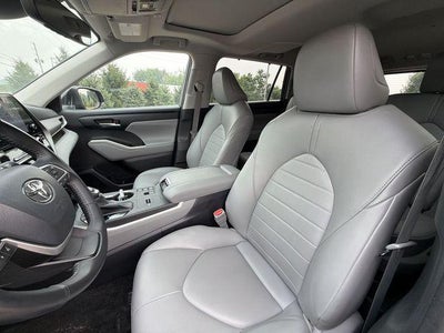 2023 Toyota Highlander Hybrid XLE