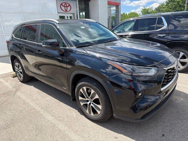 2023 Toyota Highlander Hybrid XLE