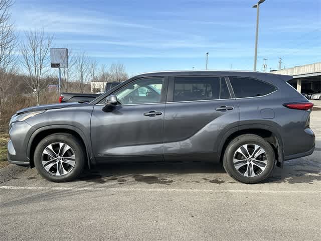 2023 Toyota Highlander Hybrid XLE