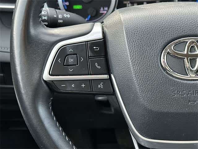 2023 Toyota Highlander Hybrid XLE