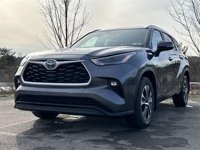 2023 Toyota Highlander Hybrid XLE