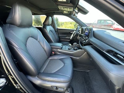 2023 Toyota Highlander XSE