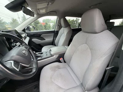 2023 Toyota Highlander LE
