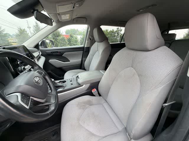 2023 Toyota Highlander LE