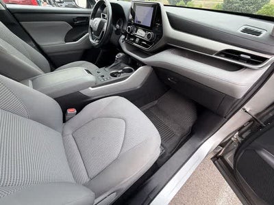 2023 Toyota Highlander LE