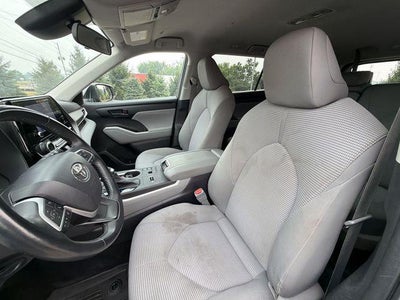2023 Toyota Highlander LE