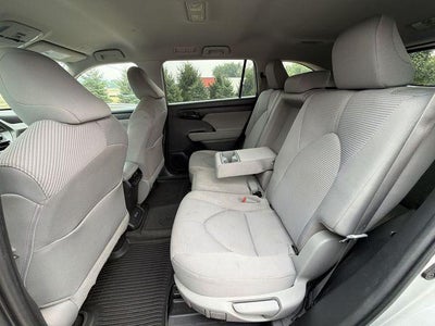 2023 Toyota Highlander LE