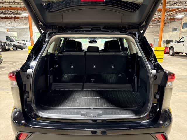 2025 Toyota Highlander XLE