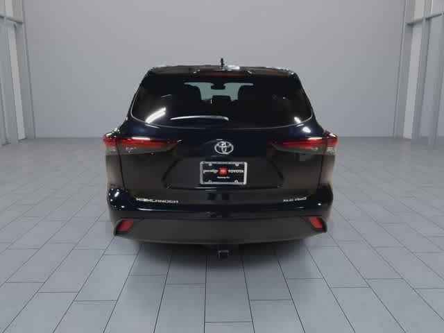 2025 Toyota Highlander XLE