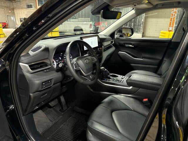 2025 Toyota Highlander XLE