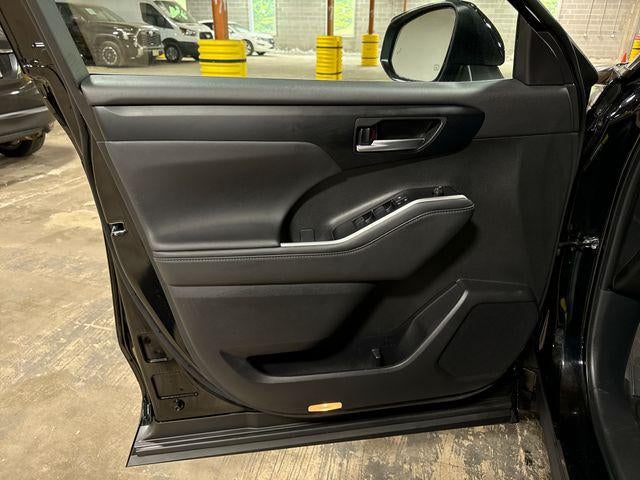 2025 Toyota Highlander XLE