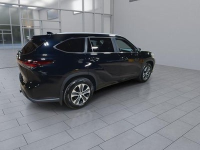 2025 Toyota Highlander XLE