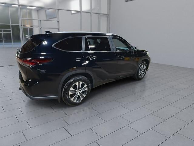 2025 Toyota Highlander XLE
