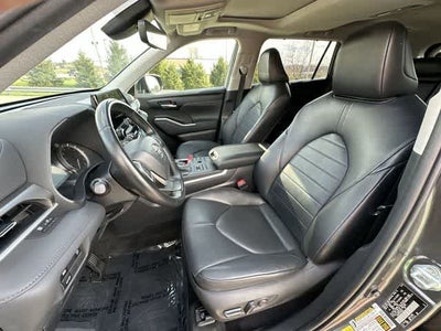 2023 Toyota Highlander XLE