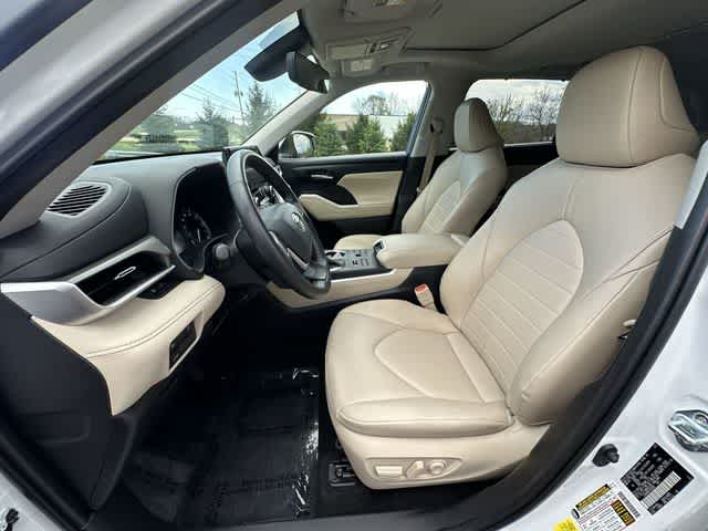 2023 Toyota Highlander XLE