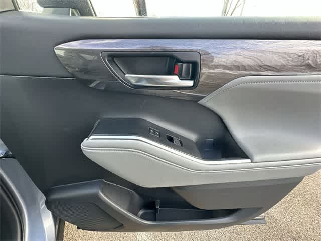 2024 Toyota Highlander Limited