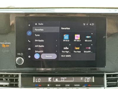 2025 Toyota Sienna LE