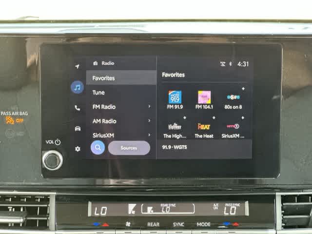 2025 Toyota Sienna LE