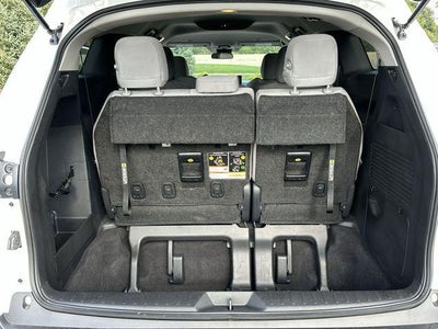 2025 Toyota Sienna LE