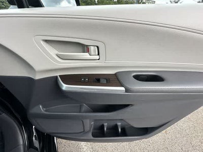 2023 Toyota Sienna LE