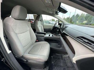 2023 Toyota Sienna LE