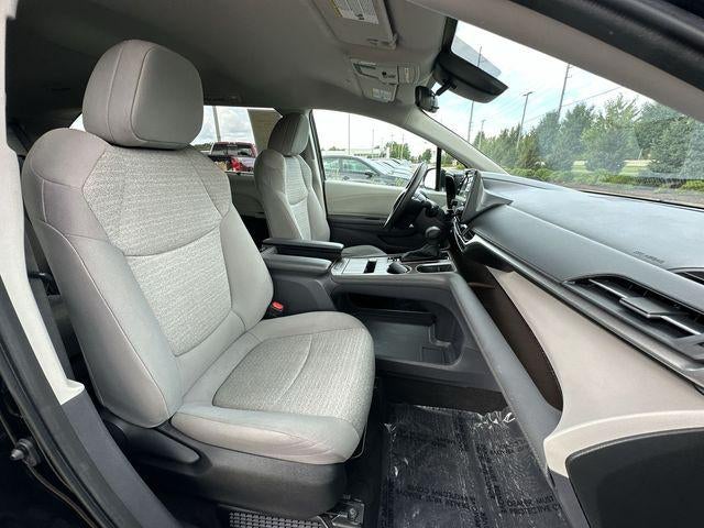 2023 Toyota Sienna LE