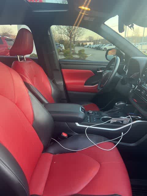 2022 Toyota Highlander XSE