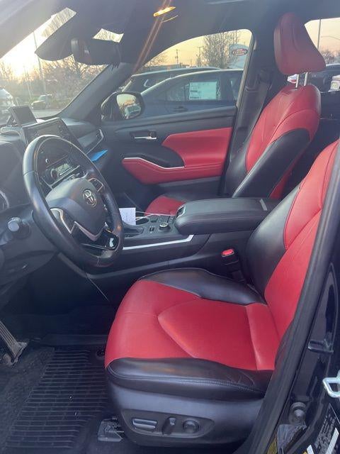 2022 Toyota Highlander XSE